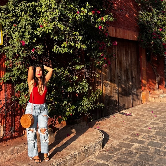 Meet your Posher, Jax ♥️ - Picture 3 of 4